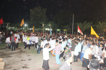 bulan lomba