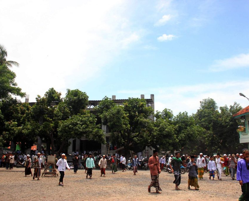 Suasana Setelah Melaksanakan Shalat Jum'at