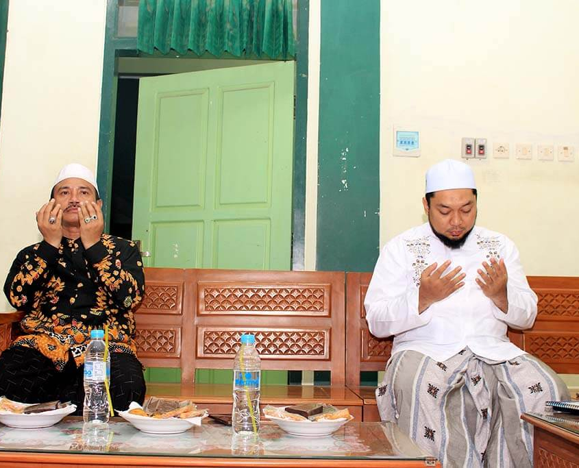 KH. Moh. Romzi Al Amiri Mannan