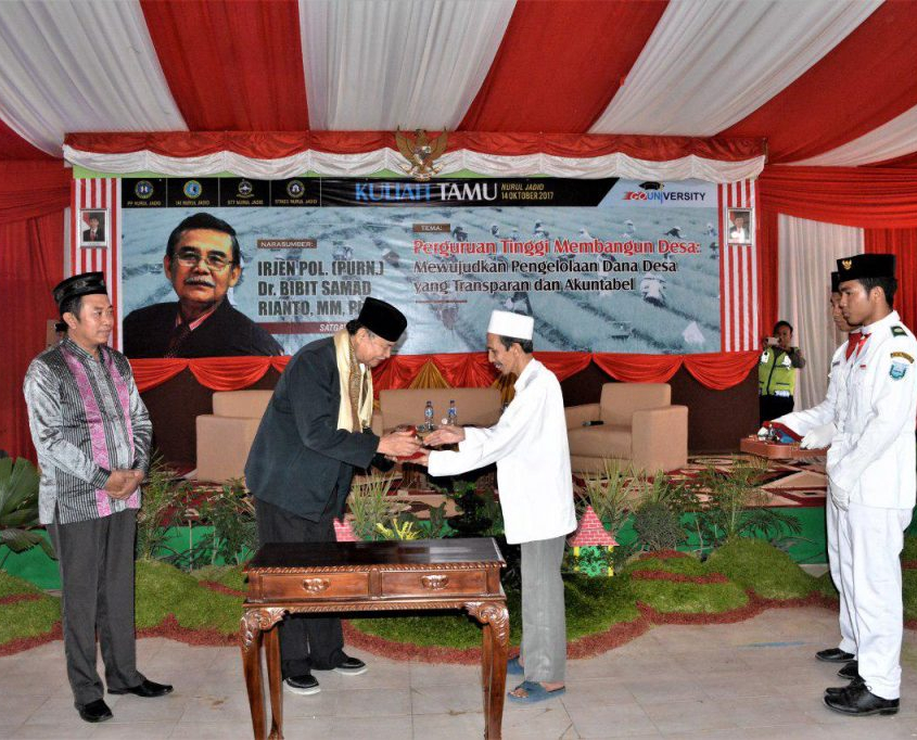KH. Moh. Zuhri Zaini