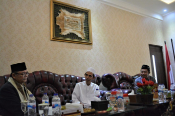 KH. Moh. Zuhri Zaini