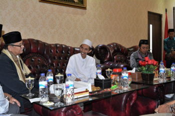 KH. Moh. Zuhri Zaini
