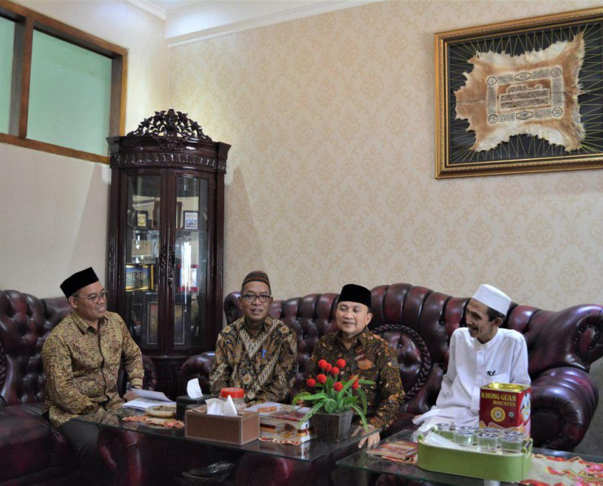 Seminar Pendidikan: Pesantren Kiblat Pendidikan Karakter