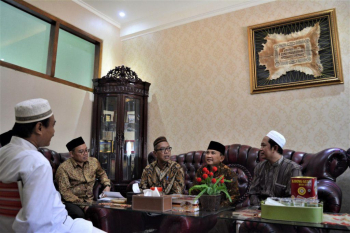 Seminar Pendidikan: Pesantren Kiblat Pendidikan Karakter