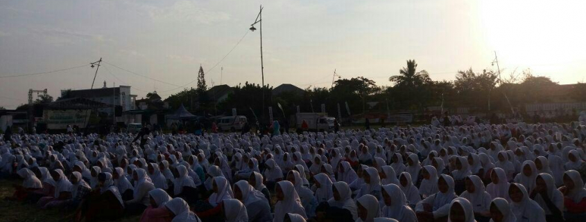 latihan formasi mozaik hari santri 2017
