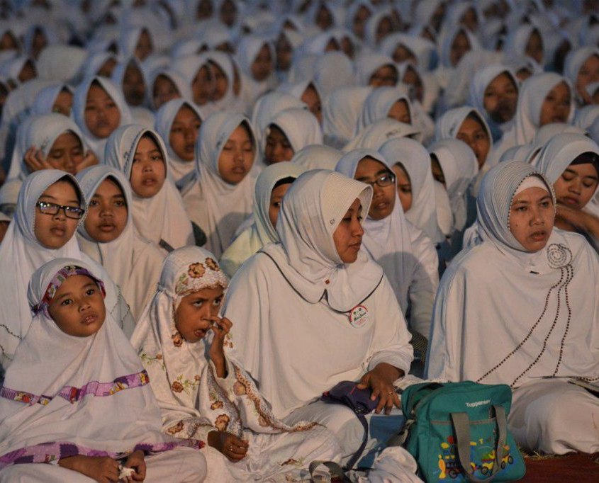 Istighosah Malam Hari Santri Nasional 2017 di Nurul Jadid