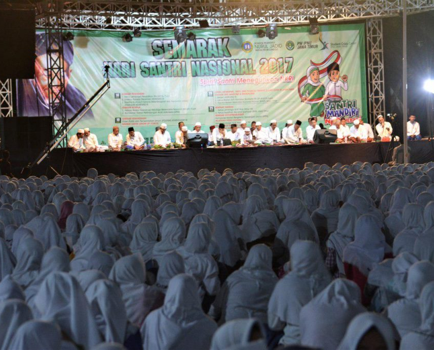 Istighosah Malam Hari Santri Nasional 2017 di Nurul Jadid