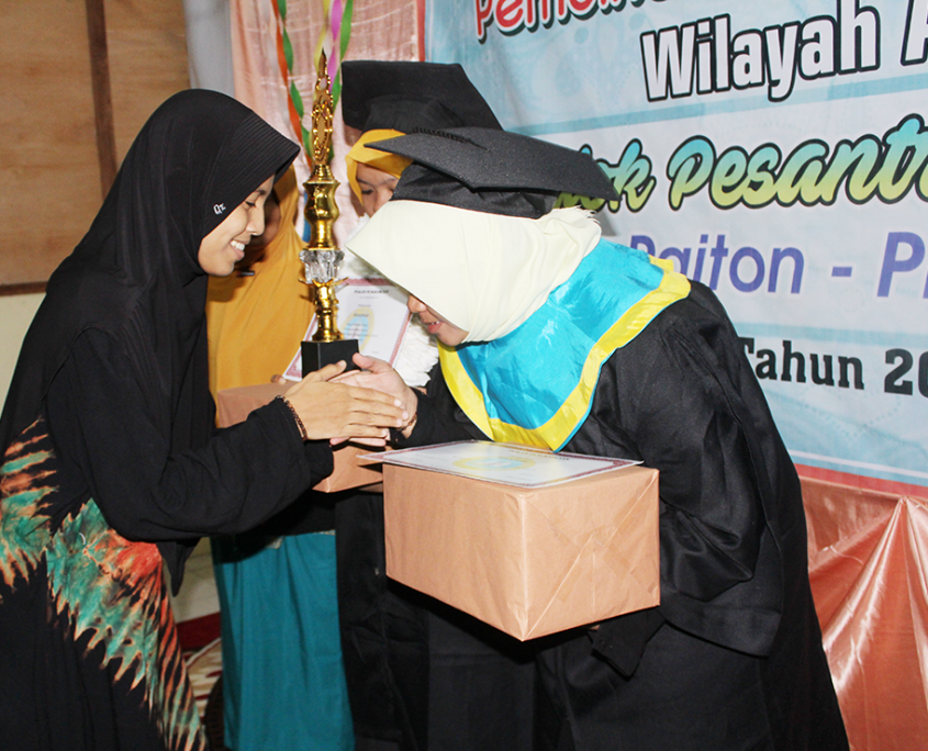 Wisuda Muallimat Wilayah Az Zainiyah