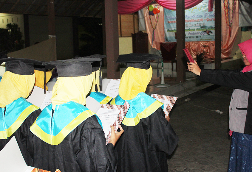 Wisuda Muallimat Wilayah Az Zainiyah