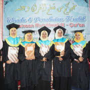 Wisuda Muallimat Wilayah Az Zainiyah