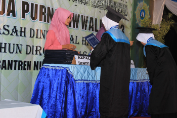 Wisuda Awwaliyah 3 MADIN Wilayah Al Hasyimiyah