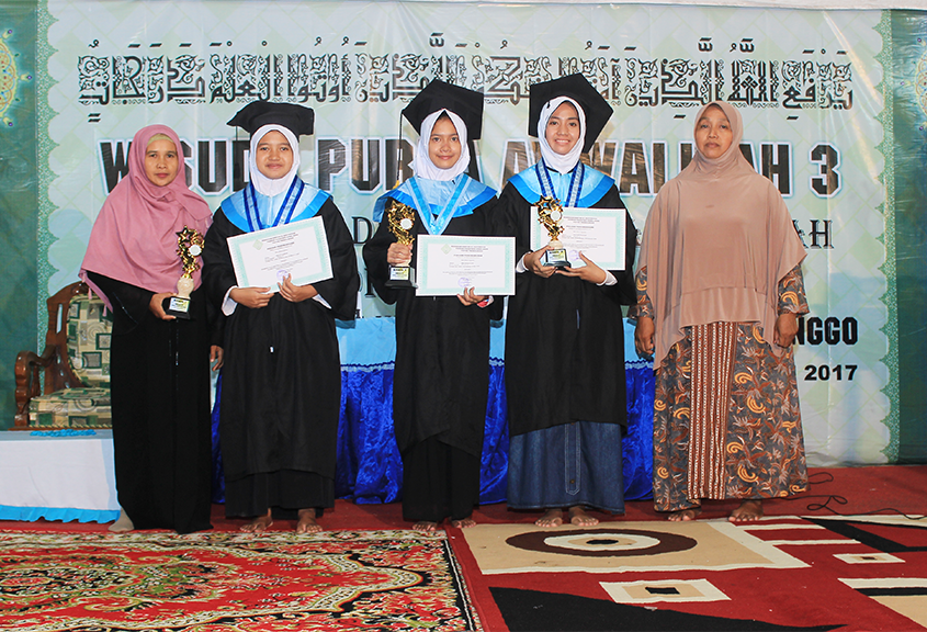 Wisuda Awwaliyah 3 MADIN Wilayah Al Hasyimiyah