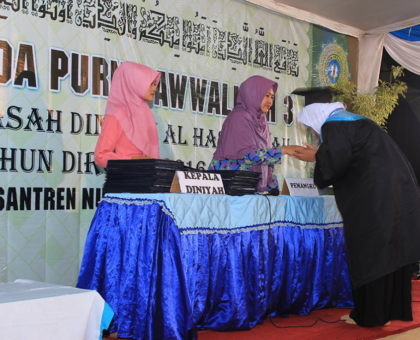 Wisuda Awwaliyah 3 MADIN Wilayah Al Hasyimiyah