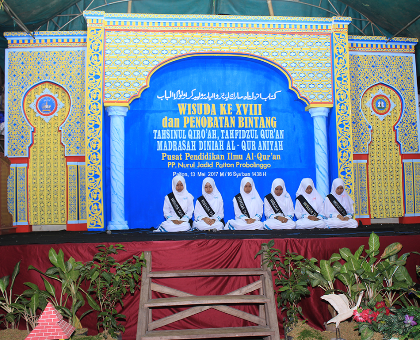 Wisuda PPIQ Puteri