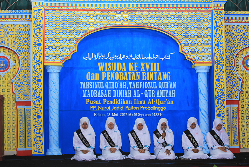 Wisuda PPIQ Puteri