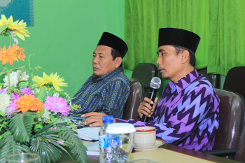 Kunjungan Al-Hikmah Surabaya