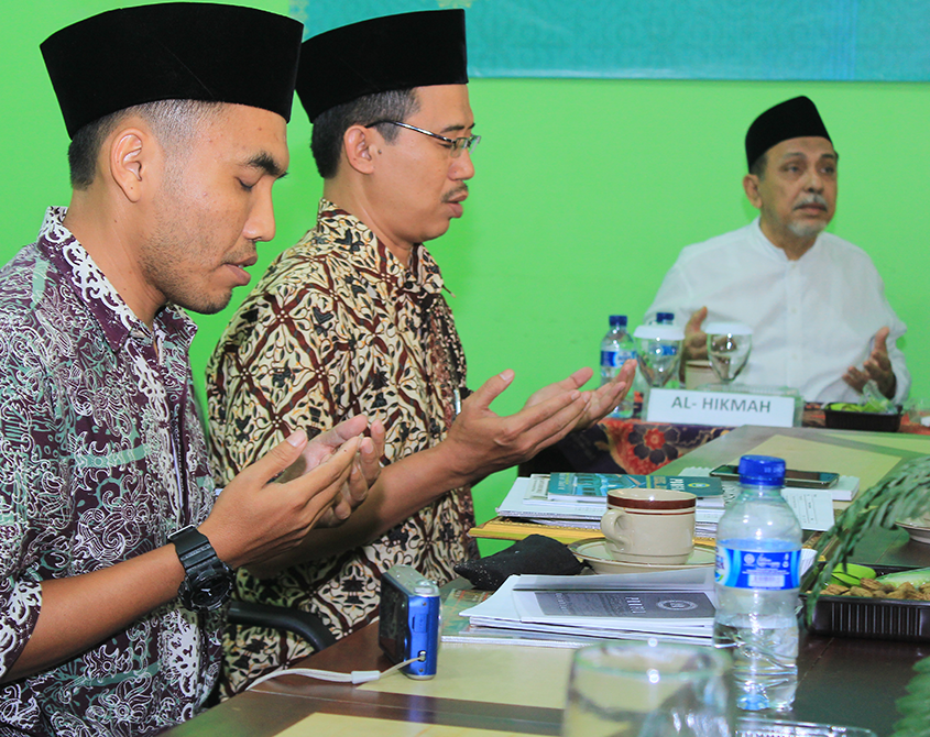 Kunjungan Al-Hikmah Surabaya