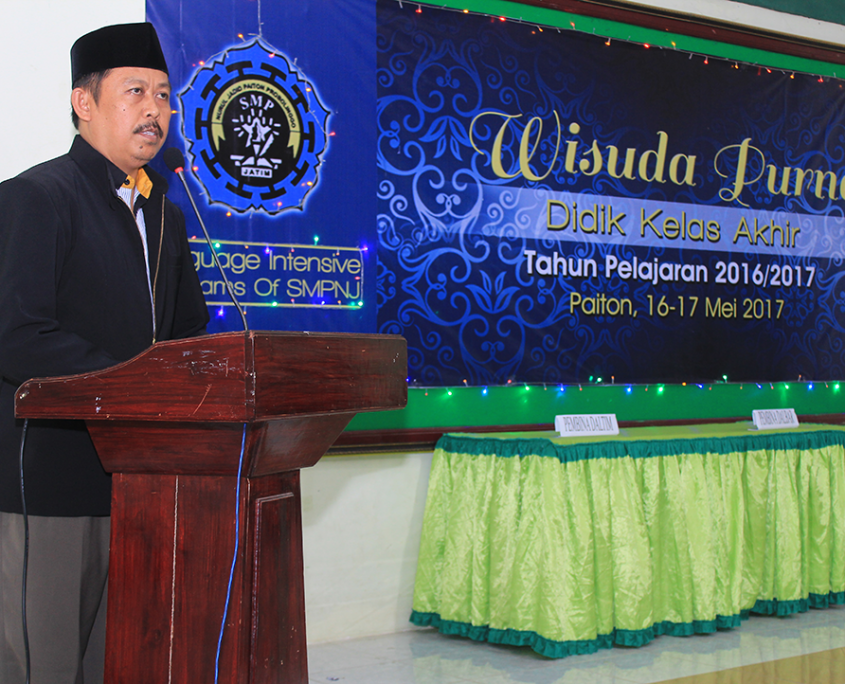 Wisuda LIPS Putri