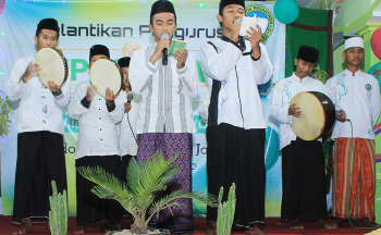 Pelantikan Pengurus dan Lepas Pisah Santri Wilayah Sunan Drajat (C)