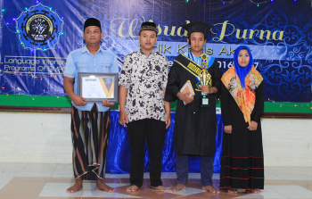Wisuda LIPS Putera
