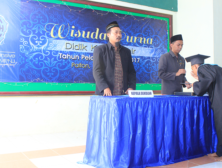 Wisuda LIPS Putera