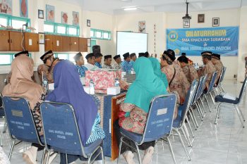 Kunjungan SMA Khotidjah Surabaya