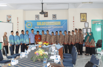 Kunjungan SMA Khotidjah Surabaya