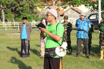 Bersih Lingkungan Bersama TNI