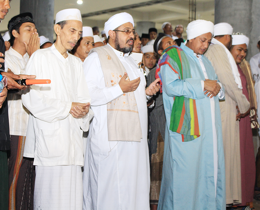 KH. Moh. Zuhri Zaini
