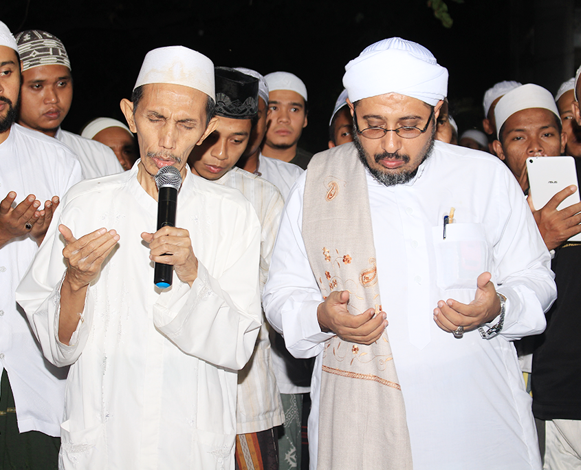 KH. Moh. Zuhri Zaini