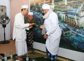 KH. Moh. Zuhri Zaini