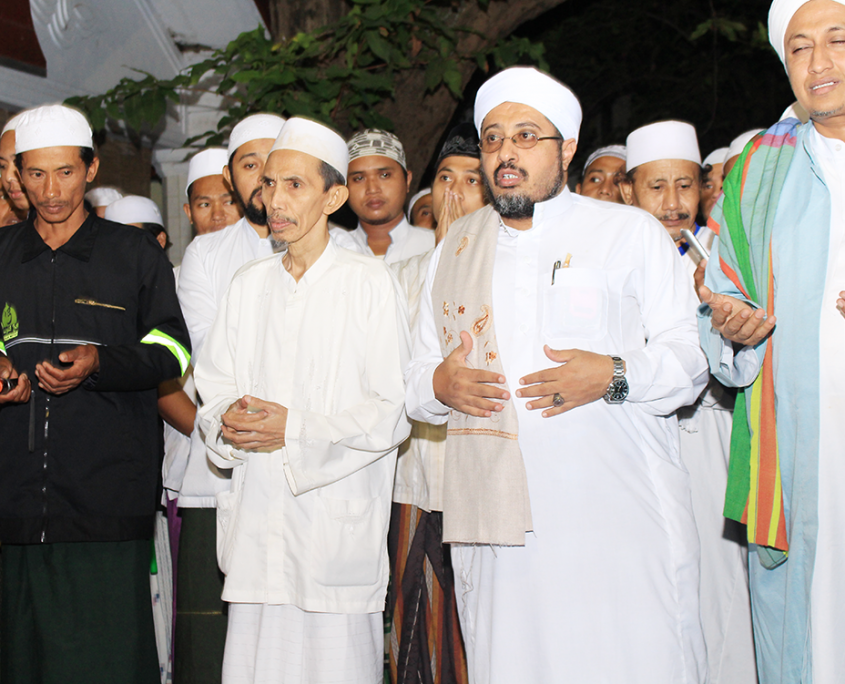KH. Moh. Zuhri Zaini