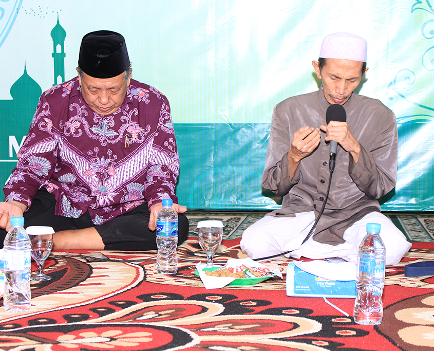 KH. Moh. Zuhri Zaini