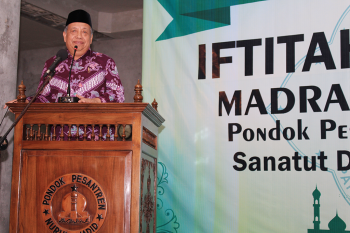 Iftitah Dirasah Madrasah Diniyah Nurul Jadid