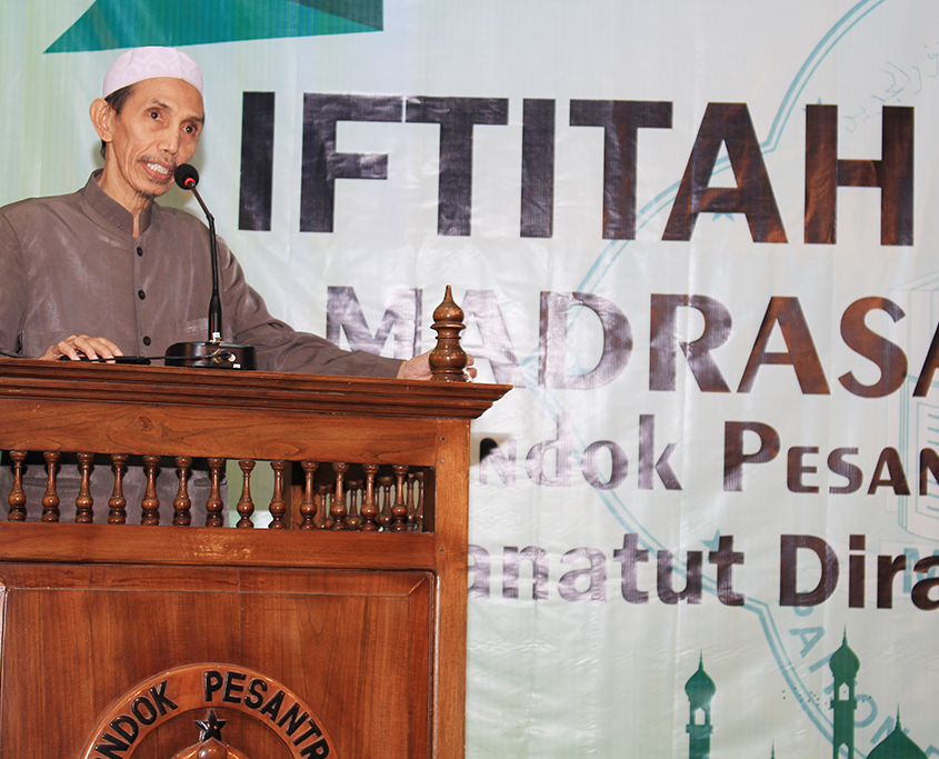 KH. Moh. Zuhri Zaini