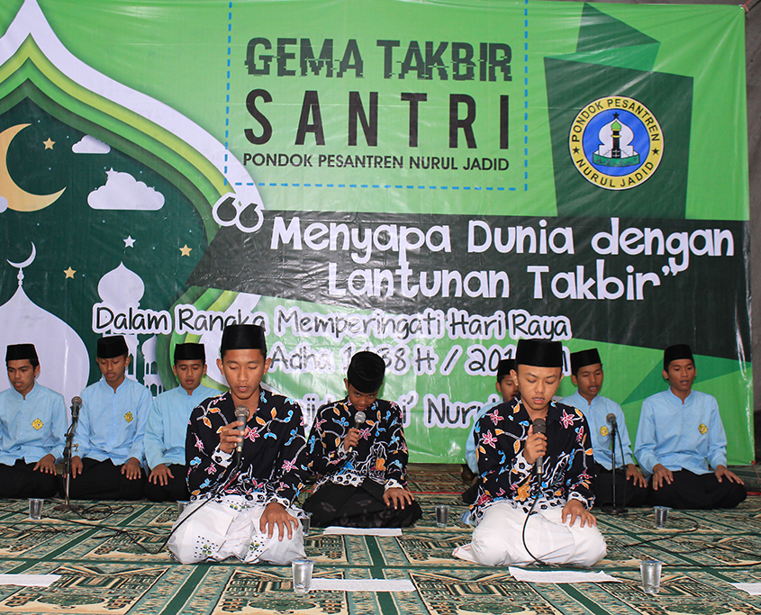 Gema Takbir santri Nurul Jadid