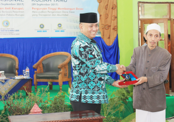 KH. Moh. Zuhri Zaini