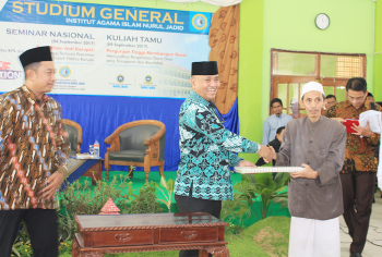 KH. Moh. Zuhri Zaini
