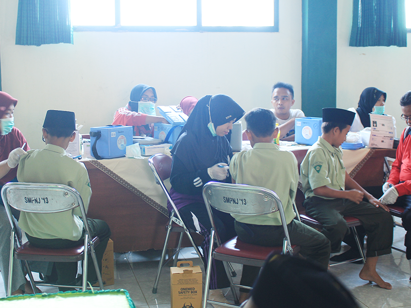 Imunisasi Rubela SMP Nurul Jadid