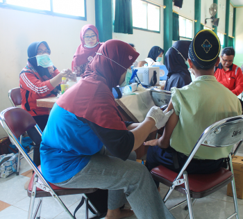 Imunisasi Rubela SMP Nurul Jadid