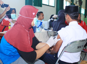Imunisasi Rubela SMP Nurul Jadid