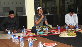 KH. Fahmi AHZ