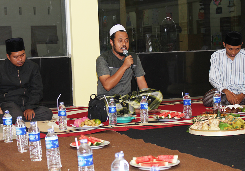 KH. Fahmi AHZ