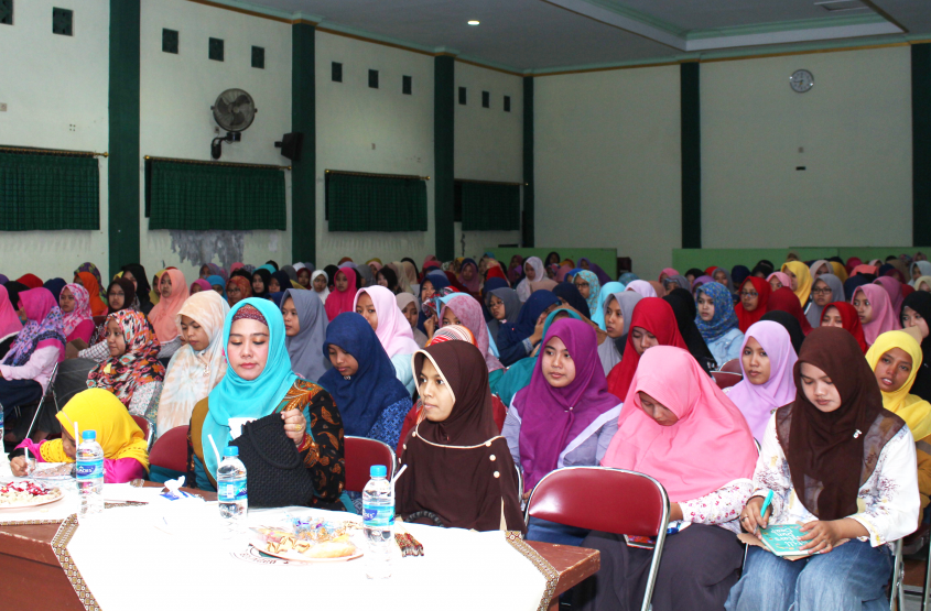 Diklat Pengurus dan Mahasiswa UNUJA