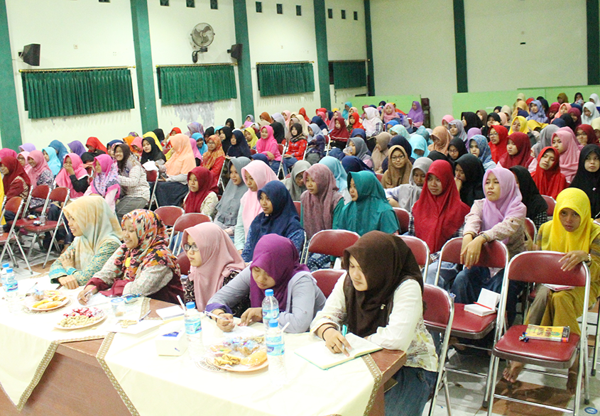Diklat Pengurus dan Mahasiswa UNUJA
