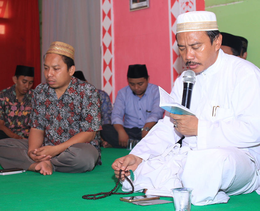 KH. Moh. Romzi Al Amiri Mannan