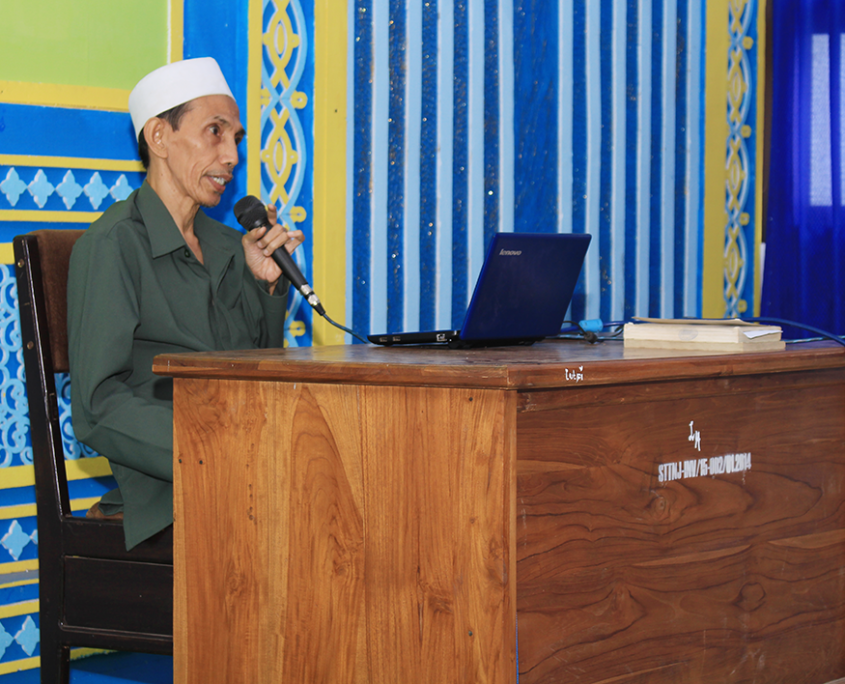 KH. Moh. Zuhri Zaini