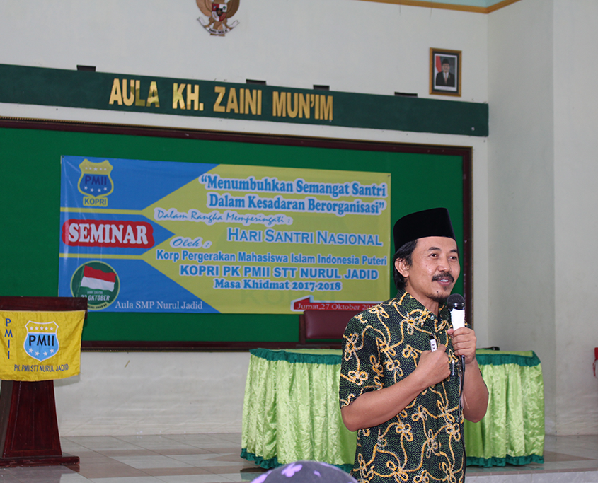Seminar Hari Santri Nasional Menumbuhkan Semangat Santri Dalam Berorganisasi