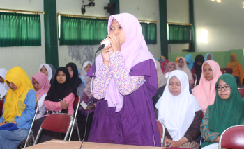 Seminar Hari Santri Nasional Menumbuhkan Semangat Santri Dalam Berorganisasi
