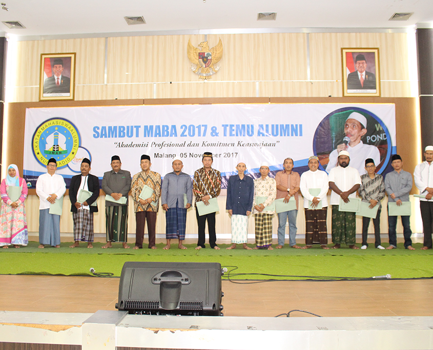 KH. Moh. Zuhri Zaini